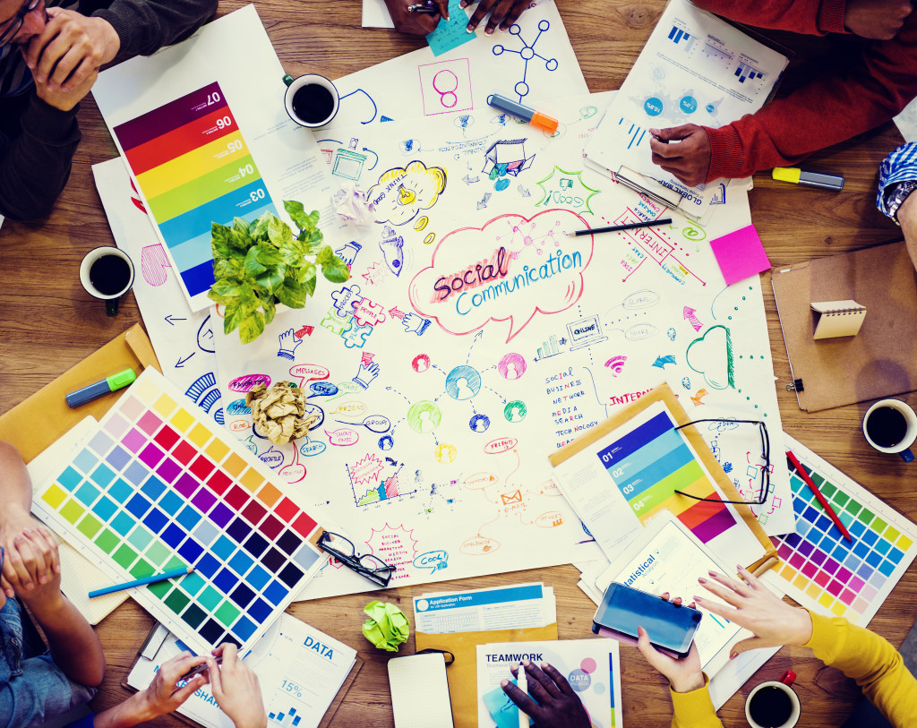 Inbound Marketing Daily Recap 05/16/14 social communication creative colors meeting design media 182480783 1024x813 Inbound Marketing Daily Recap 05/16/14